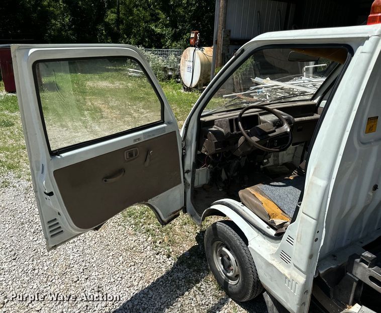 image for item EH6935 Daihatsu HiJet mini truck