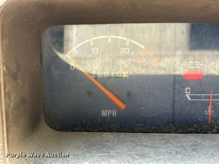 image for item EH6935 Daihatsu HiJet mini truck