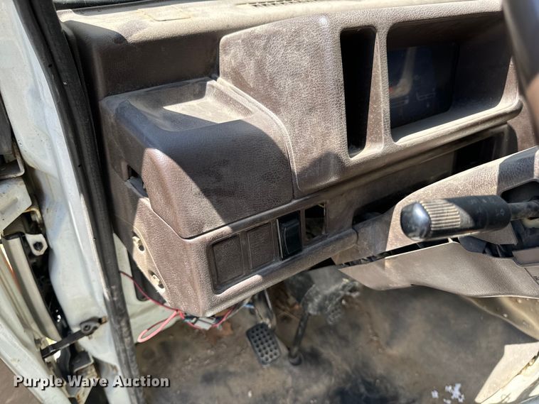 image for item EH6935 Daihatsu HiJet mini truck