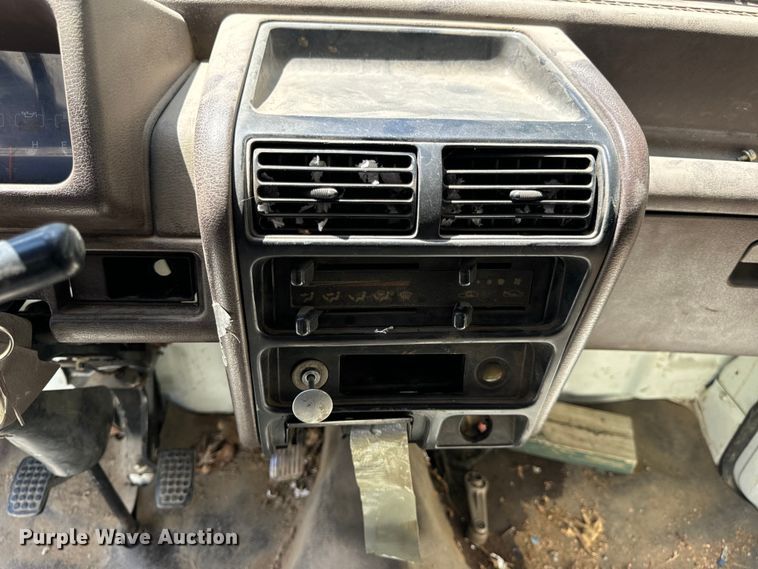 image for item EH6935 Daihatsu HiJet mini truck