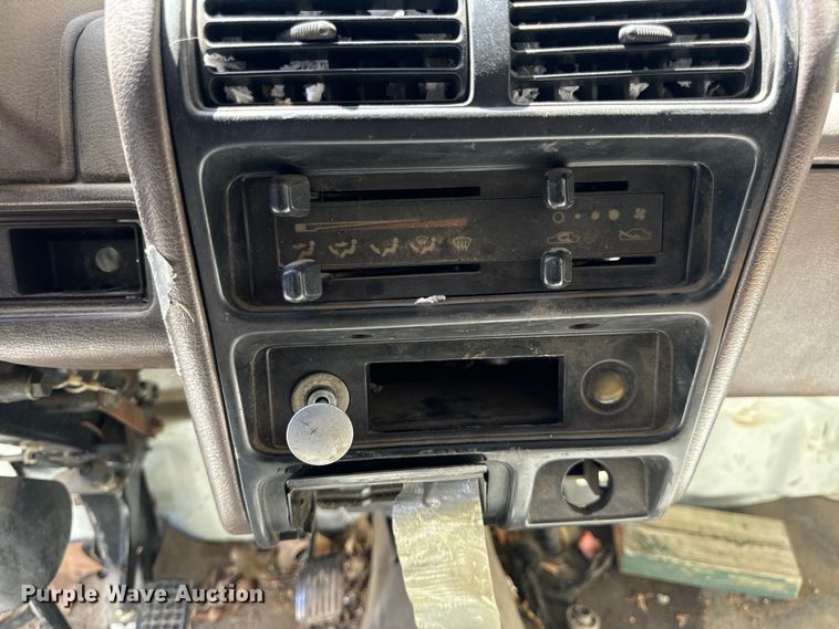 image for item EH6935 Daihatsu HiJet mini truck