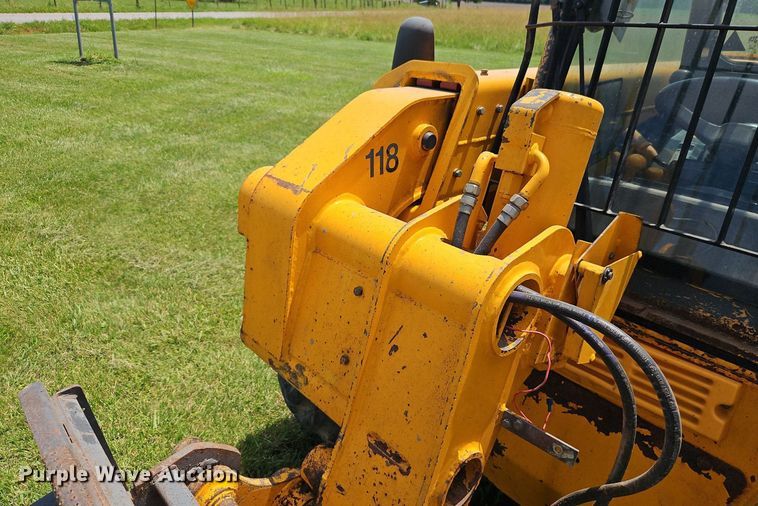 image for item EI3905 1997 JCB Loadall 520 telehandler