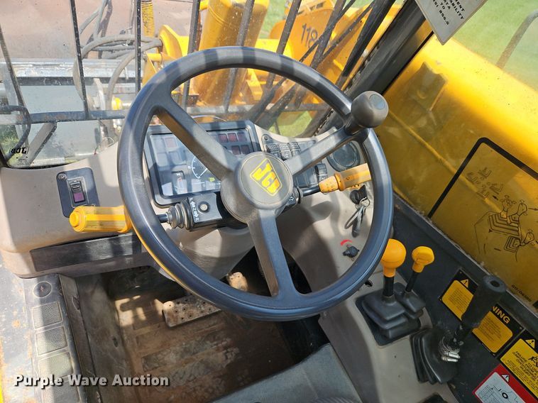 image for item EI3905 1997 JCB Loadall 520 telehandler