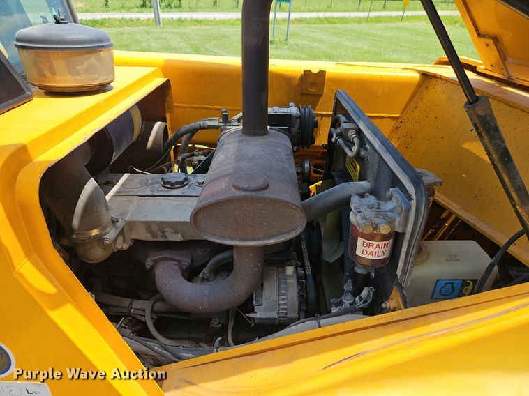 image for item EI3905 1997 JCB Loadall 520 telehandler