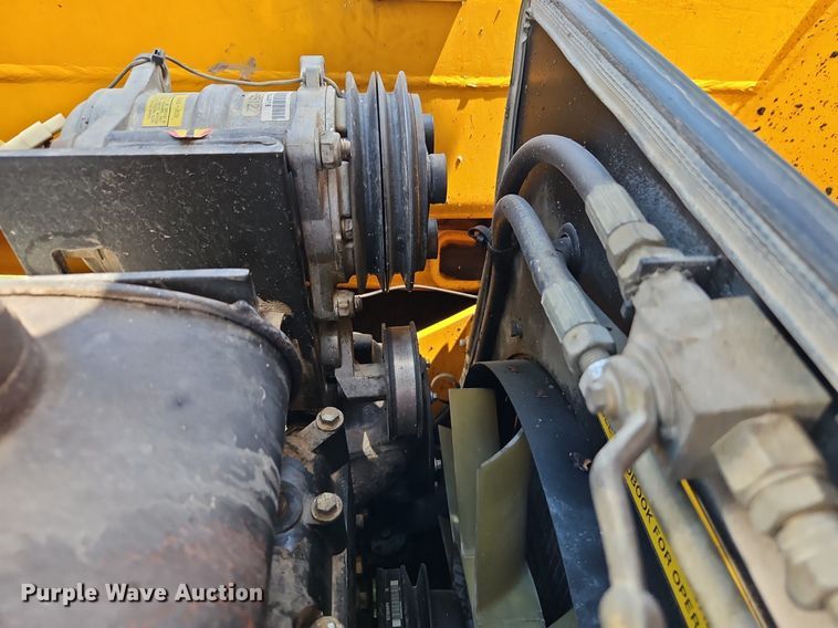 image for item EI3905 1997 JCB Loadall 520 telehandler