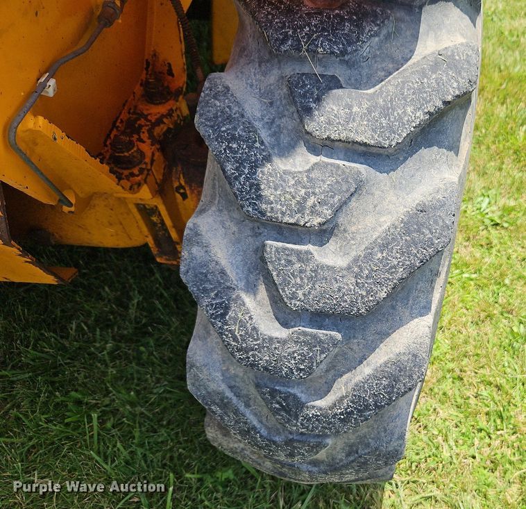 image for item EI3905 1997 JCB Loadall 520 telehandler