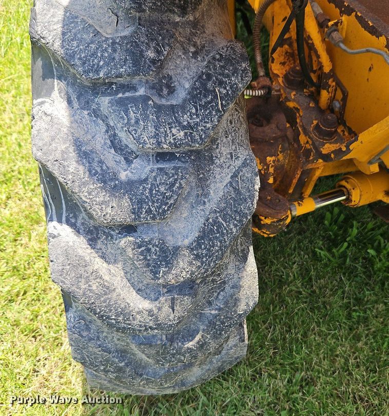 image for item EI3905 1997 JCB Loadall 520 telehandler