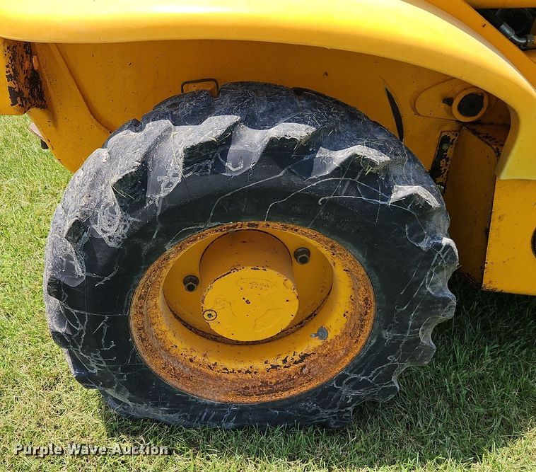 image for item EI3905 1997 JCB Loadall 520 telehandler