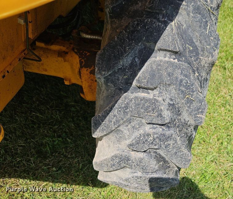 image for item EI3905 1997 JCB Loadall 520 telehandler