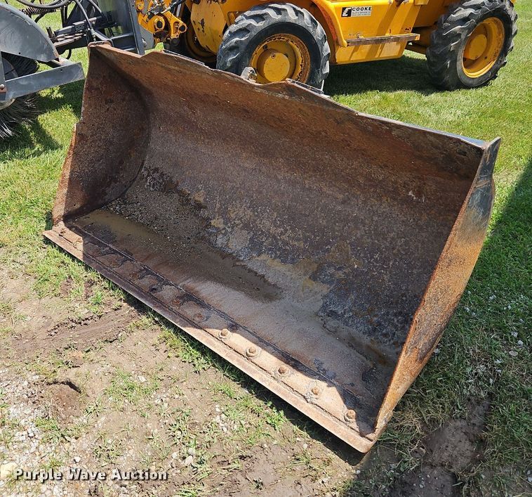 image for item EI3905 1997 JCB Loadall 520 telehandler