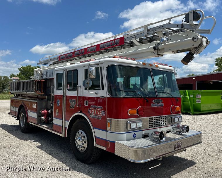 image for item EJ4359 1986 Pierce E3297 Quint fire truck