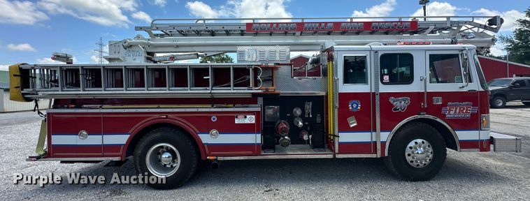 image for item EJ4359 1986 Pierce E3297 Quint fire truck