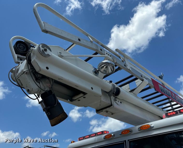 image for item EJ4359 1986 Pierce E3297 Quint fire truck