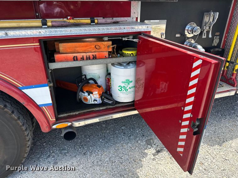 image for item EJ4359 1986 Pierce E3297 Quint fire truck