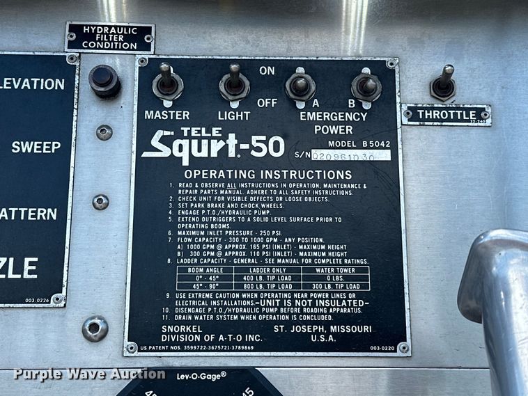 image for item EJ4359 1986 Pierce E3297 Quint fire truck