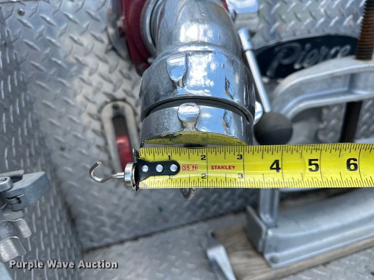 image for item EJ4359 1986 Pierce E3297 Quint fire truck