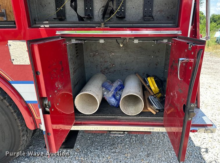 image for item EJ4359 1986 Pierce E3297 Quint fire truck