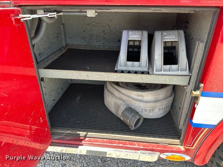 image for item EJ4359 1986 Pierce E3297 Quint fire truck