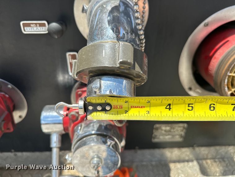 image for item EJ4359 1986 Pierce E3297 Quint fire truck