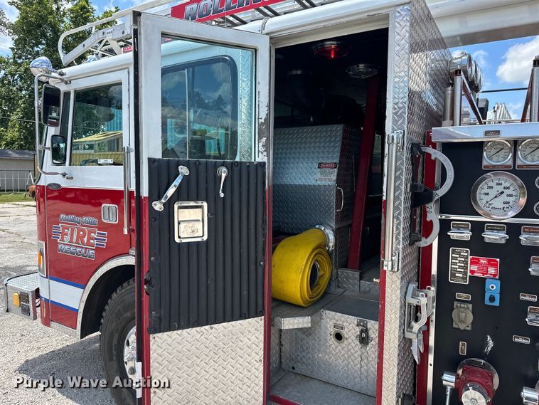 image for item EJ4359 1986 Pierce E3297 Quint fire truck