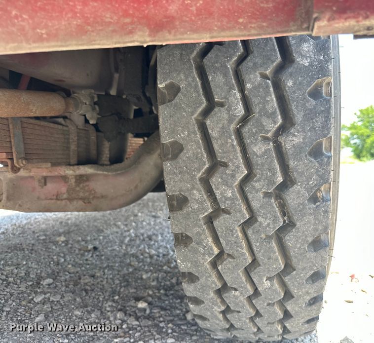 image for item EJ4359 1986 Pierce E3297 Quint fire truck