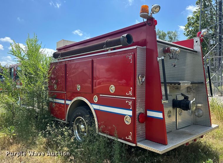 image for item EJ4360 1988 Spartan MS20-2042 pumper fire truck