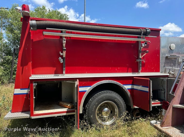 image for item EJ4360 1988 Spartan MS20-2042 pumper fire truck