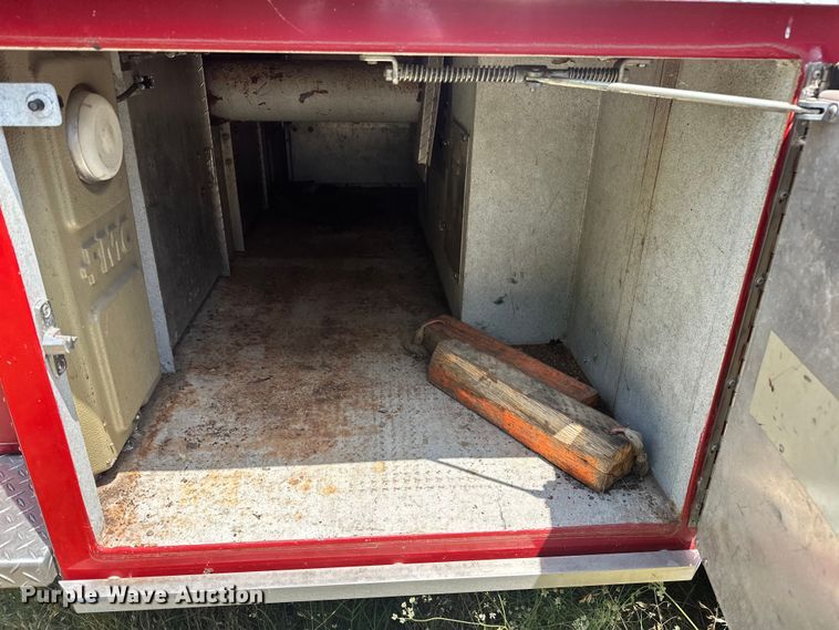 image for item EJ4360 1988 Spartan MS20-2042 pumper fire truck