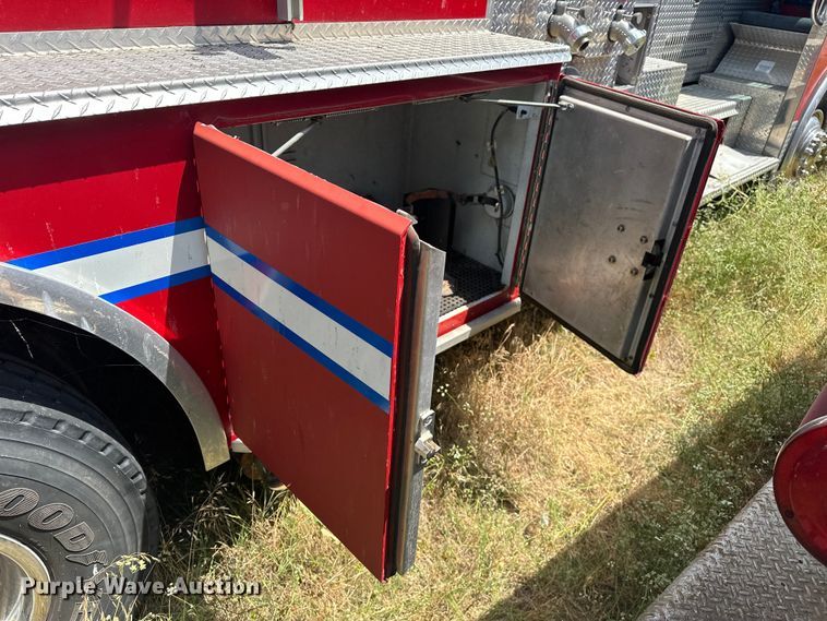 image for item EJ4360 1988 Spartan MS20-2042 pumper fire truck