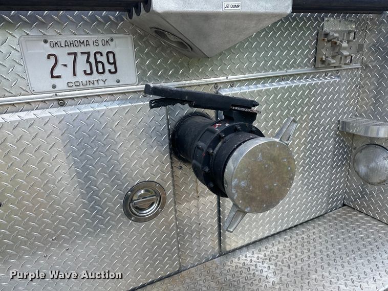 image for item EJ4360 1988 Spartan MS20-2042 pumper fire truck