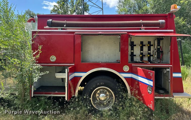 image for item EJ4360 1988 Spartan MS20-2042 pumper fire truck