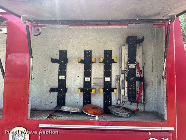 image for item EJ4360 1988 Spartan MS20-2042 pumper fire truck