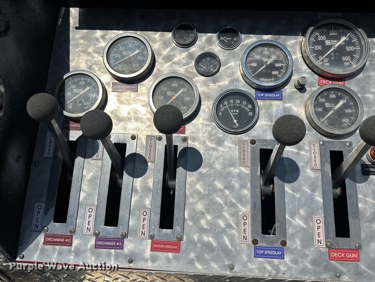 image for item EJ4360 1988 Spartan MS20-2042 pumper fire truck