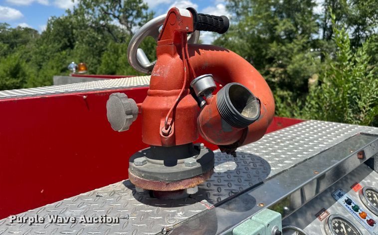 image for item EJ4360 1988 Spartan MS20-2042 pumper fire truck