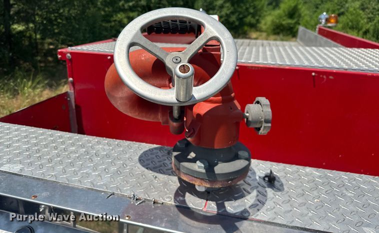 image for item EJ4360 1988 Spartan MS20-2042 pumper fire truck