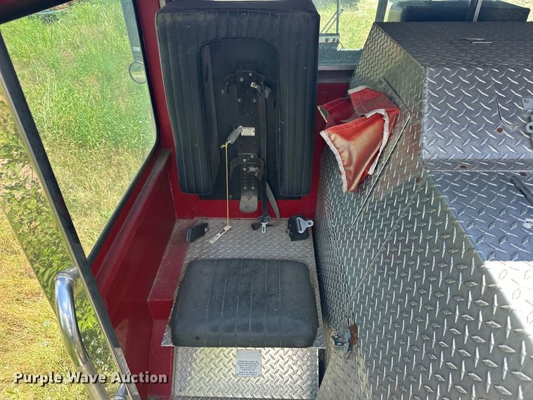 image for item EJ4360 1988 Spartan MS20-2042 pumper fire truck