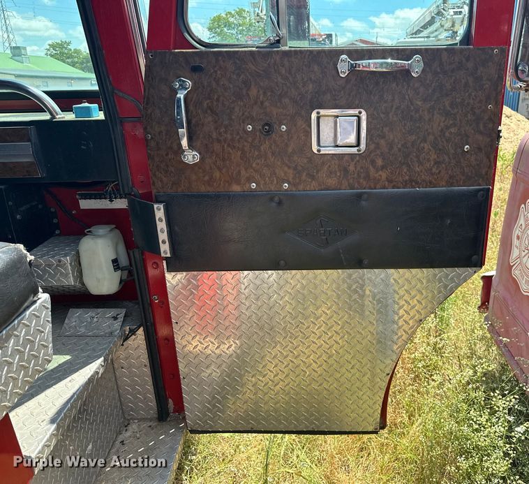 image for item EJ4360 1988 Spartan MS20-2042 pumper fire truck