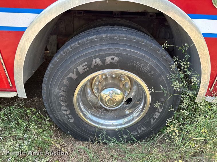 image for item EJ4360 1988 Spartan MS20-2042 pumper fire truck