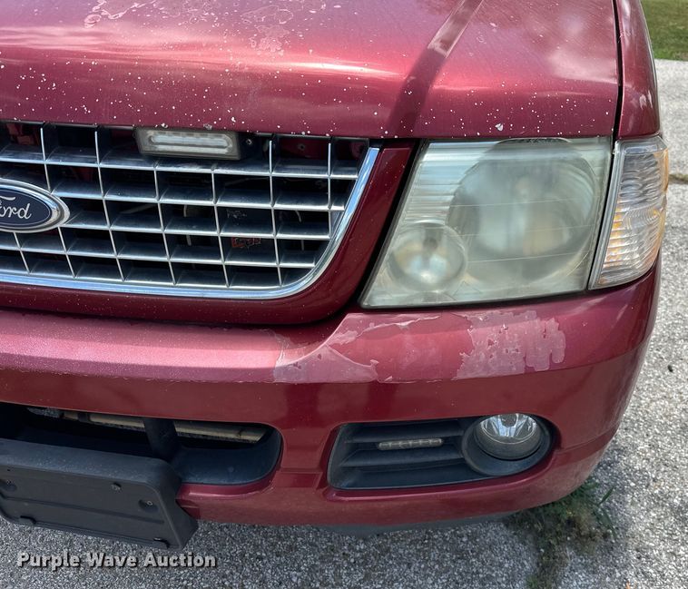 image for item EJ4361 2004 Ford Explorer SUV
