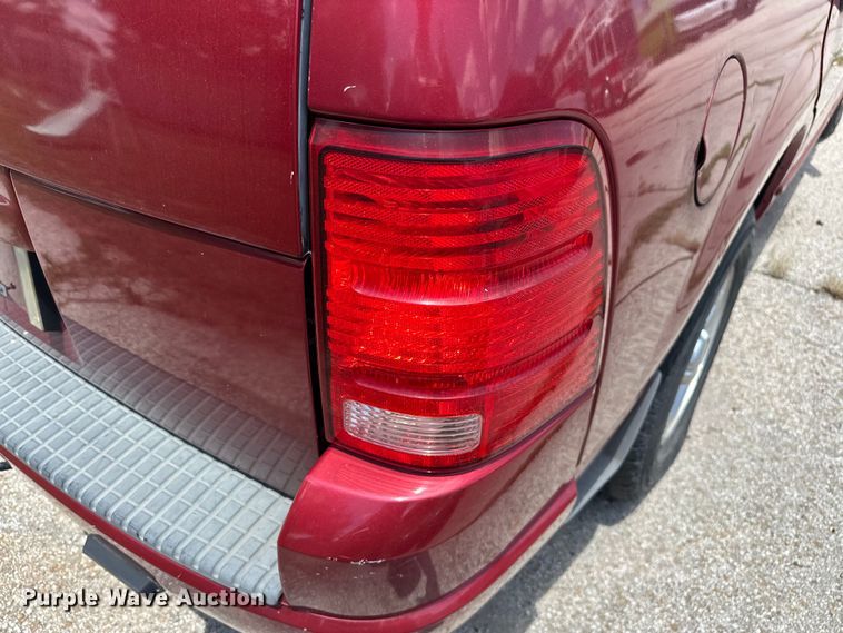 image for item EJ4361 2004 Ford Explorer SUV