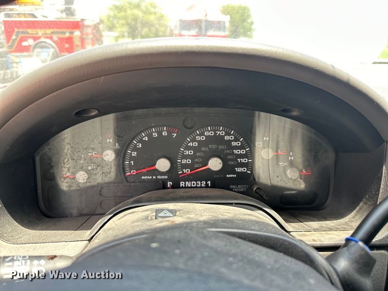 image for item EJ4361 2004 Ford Explorer SUV