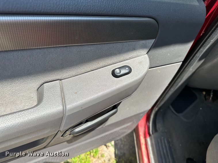 image for item EJ4361 2004 Ford Explorer SUV