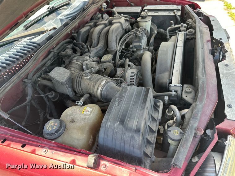 image for item EJ4361 2004 Ford Explorer SUV