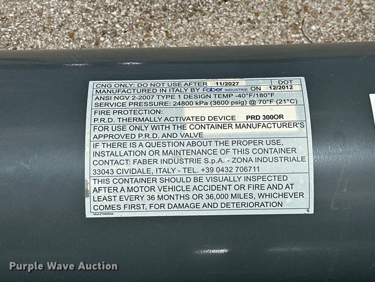 image for item EJ4362 (2) CNG tanks 