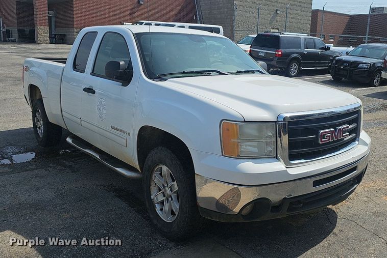 image for item EJ5552 2009 GMC Sierra 1500 Ext. Cab pickup truck