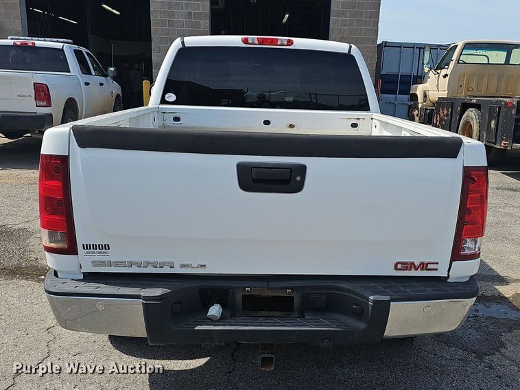 image for item EJ5552 2009 GMC Sierra 1500 Ext. Cab pickup truck