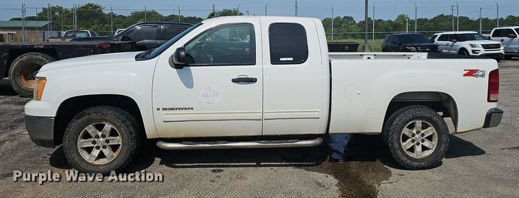 image for item EJ5552 2009 GMC Sierra 1500 Ext. Cab pickup truck