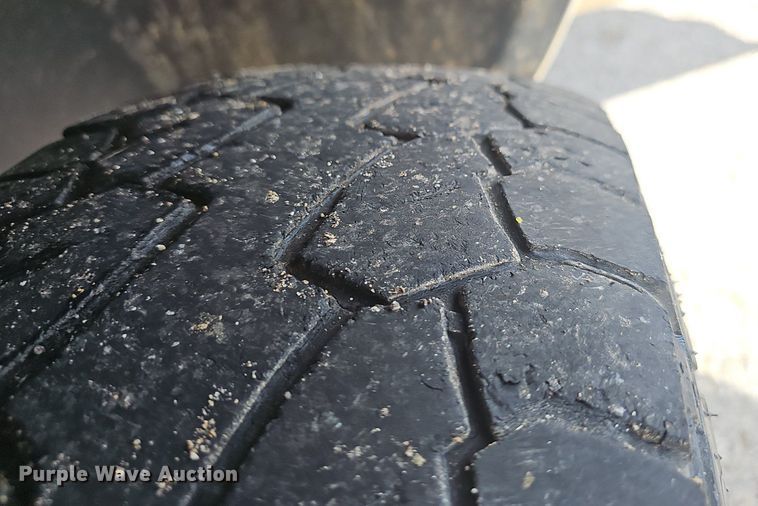 image for item EJ5552 2009 GMC Sierra 1500 Ext. Cab pickup truck