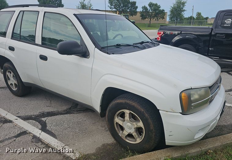 image for item EJ5576 2006 Chevrolet  Trail Blazer LS SUV