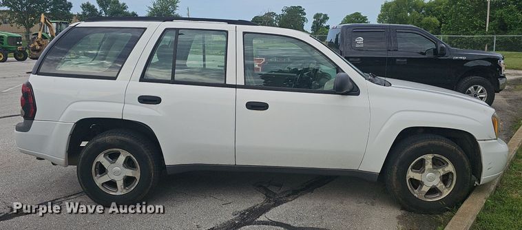 image for item EJ5576 2006 Chevrolet  Trail Blazer LS SUV